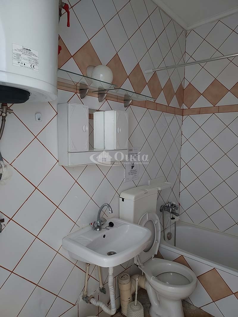 Φιλικής Εταιρίας, 1 Δωμάτιο Δωμάτια,1 Τουαλέτα/ΛουτρόΤουαλέτες/Λουτρά,Διαμέρισμα,Ενοικίαση,Φιλικής Εταιρίας,2327